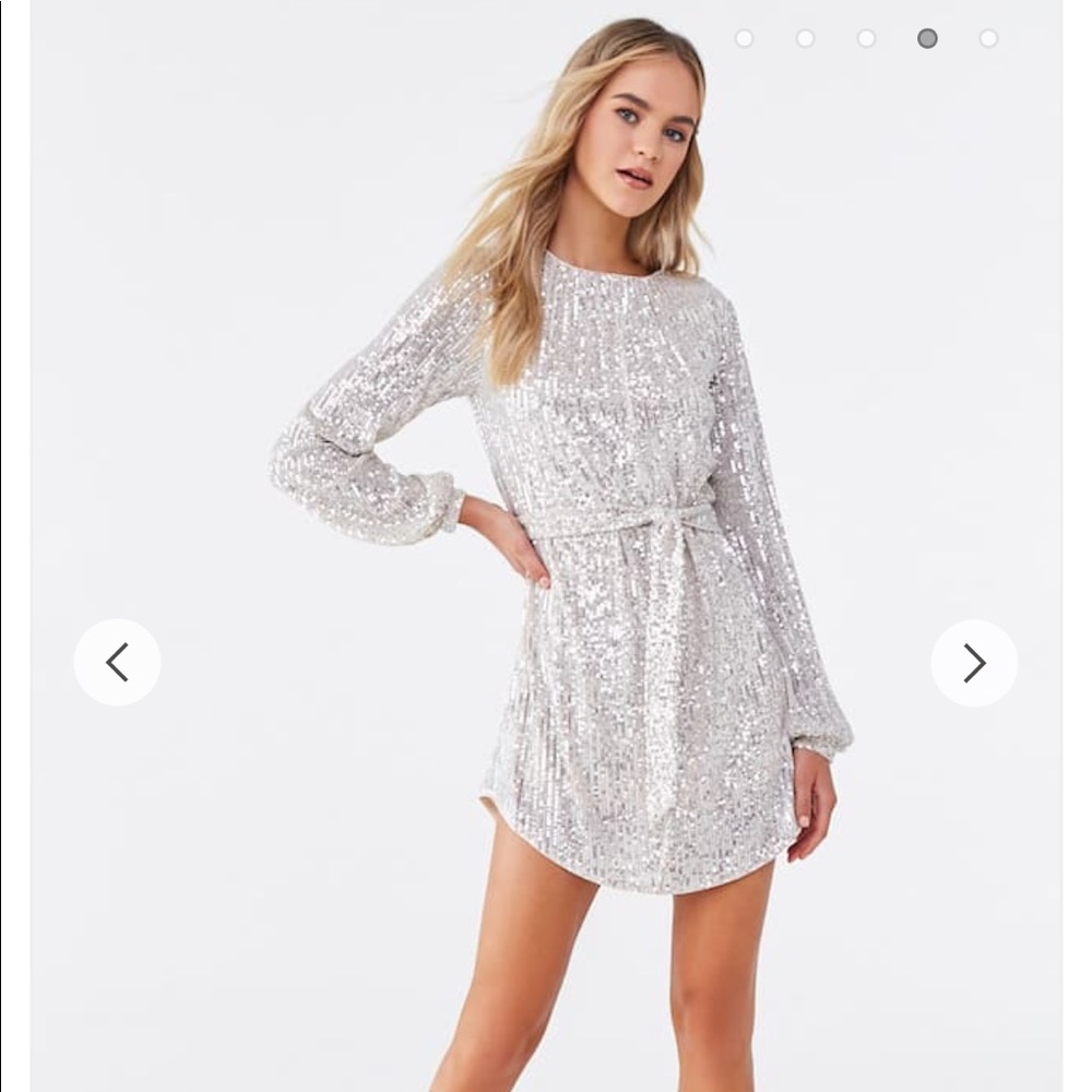 Size small sequin dress from forever 21✨
